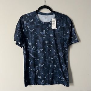 Men’s Ideology Scoop Neck Camo Performance Tee in Navy Blazer Combo
